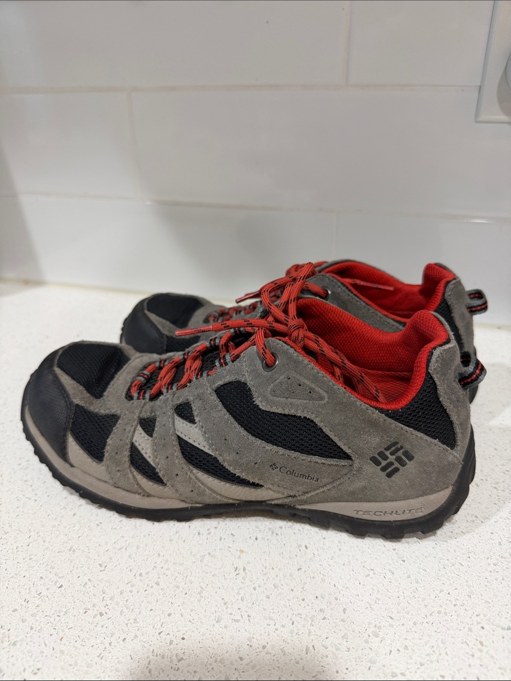 Men's Athletic Trail Shoes in Grey, Black and Red